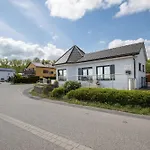 Haus Seepanorama - Marina Mucheln