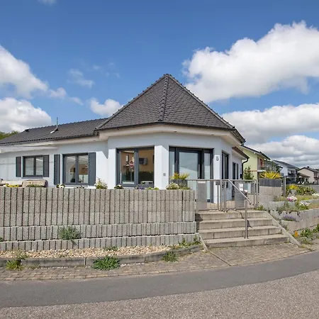 Haus Seepanorama - Marina Mucheln