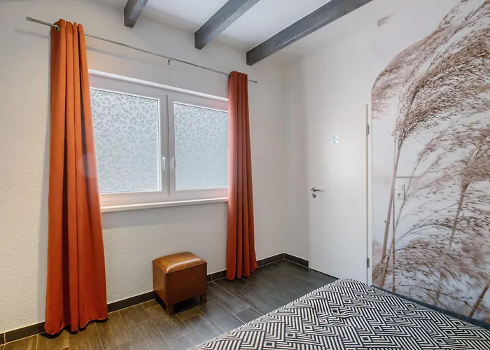 Semesterbostad Haus Seepanorama - Marina Mucheln